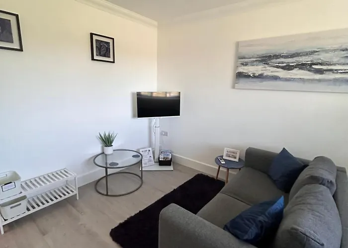 The Loft And The Den Apartments