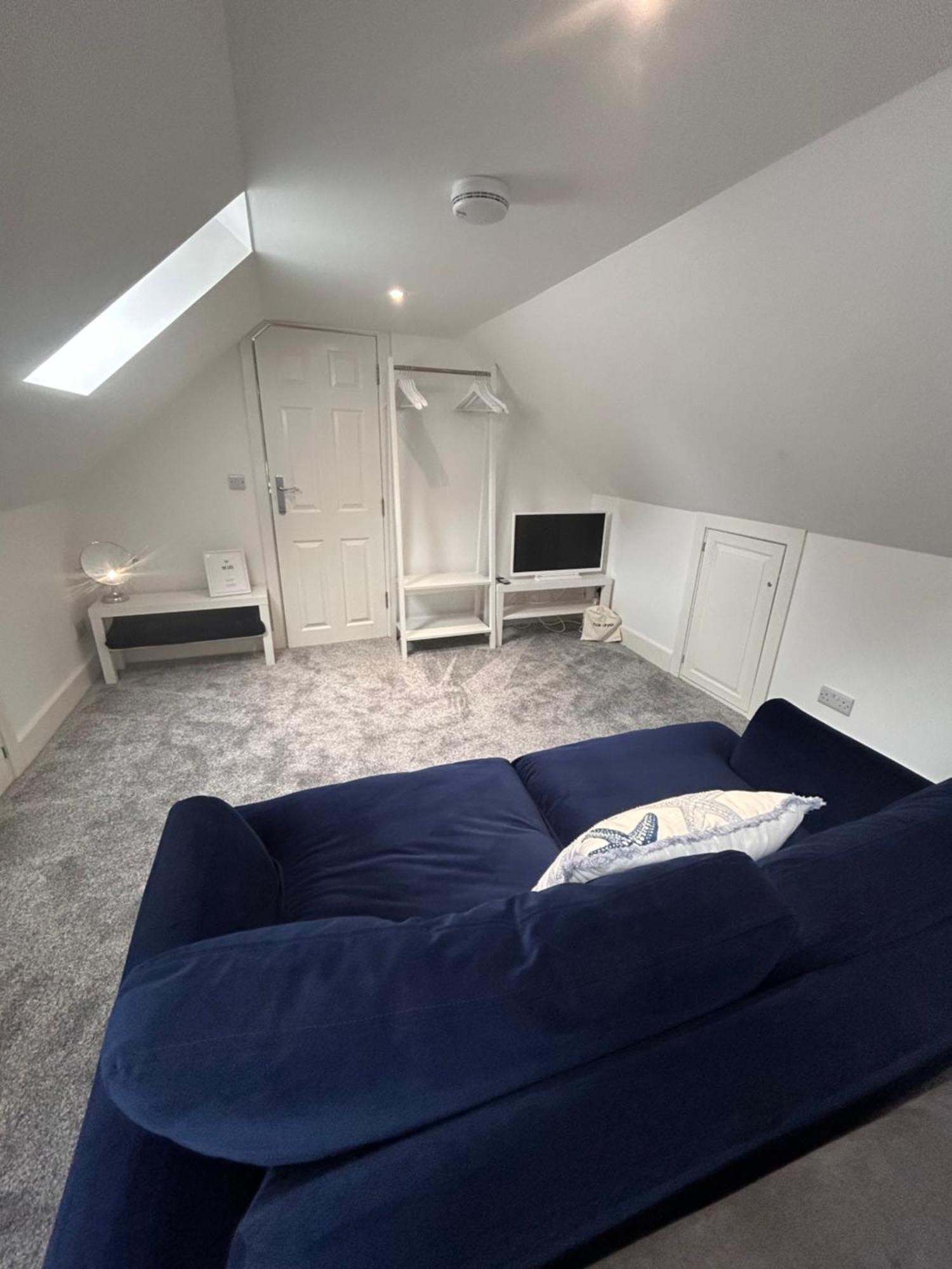 The Loft And The Den Apartment