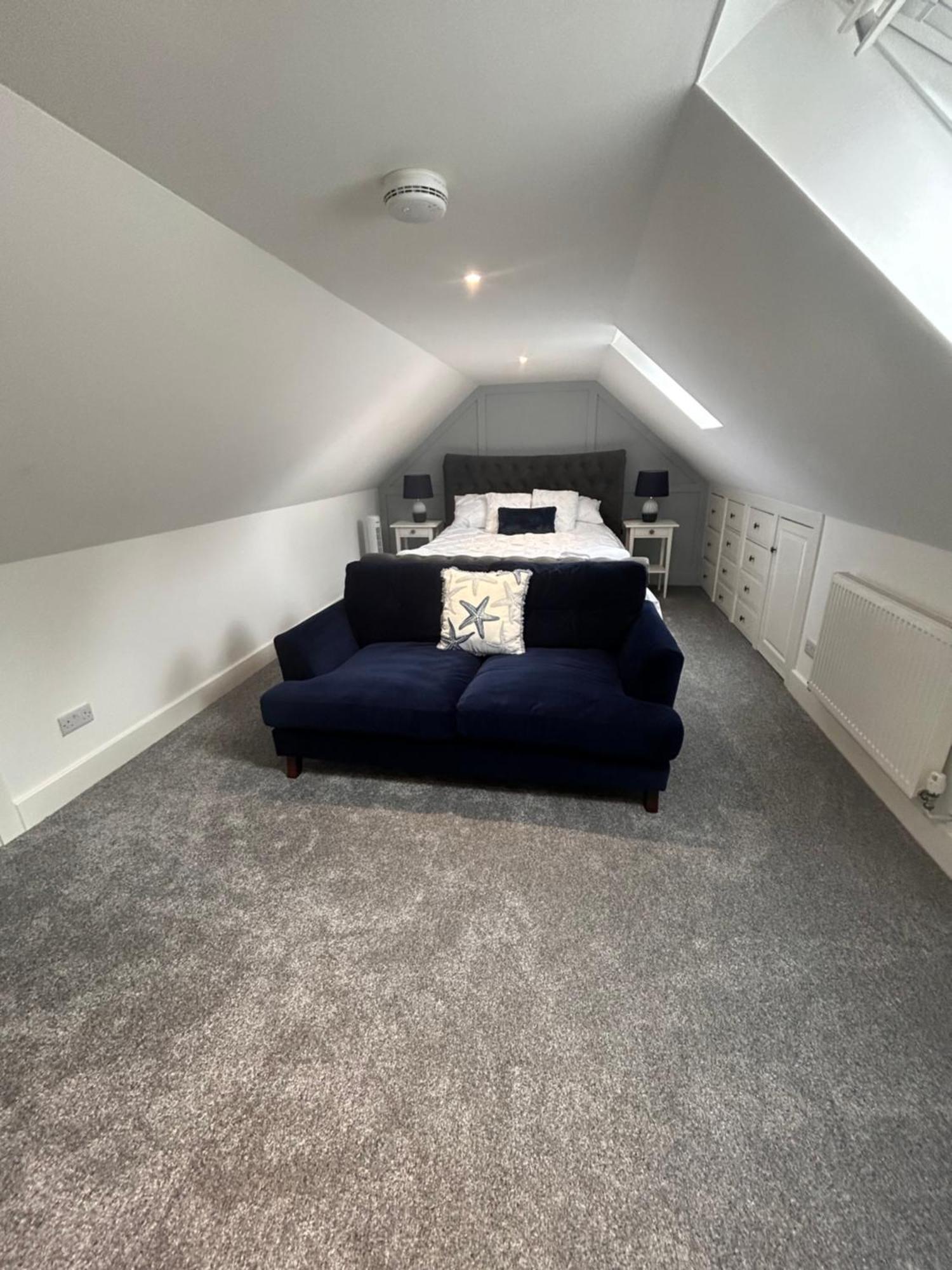 The Loft And The Den Apartment *